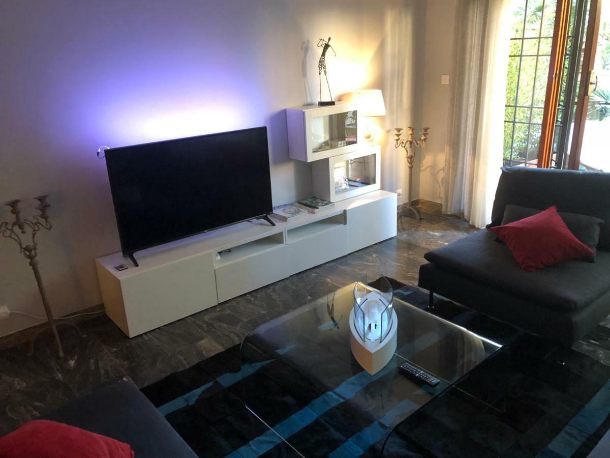 טיבולי Luxury Apartment מראה חיצוני תמונה
