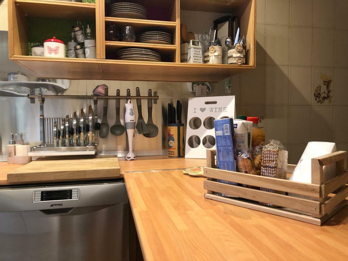 טיבולי Luxury Apartment מראה חיצוני תמונה